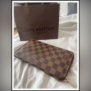 Louis Vuitton Zippy Organizer Wallet,  Damier Pattern, Ebene Pattern